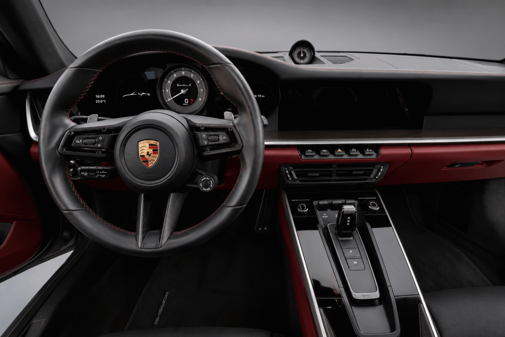 Porsche 911 Turbo S 2023