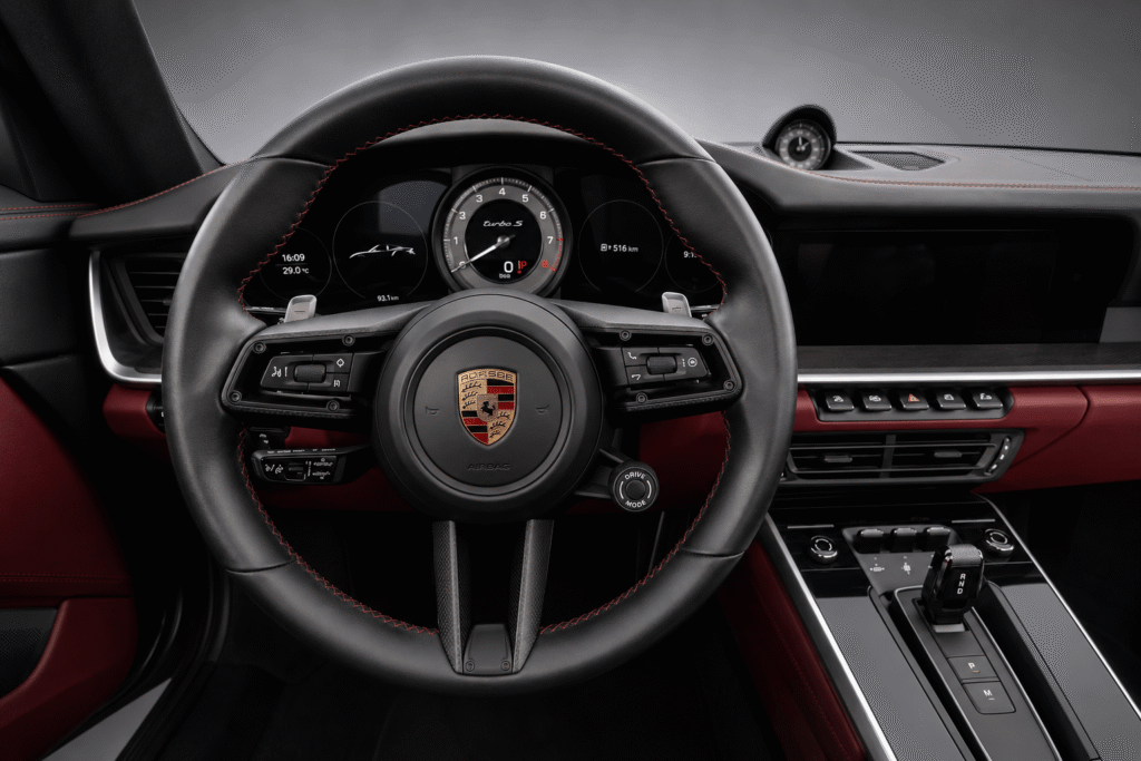 Porsche 911 Turbo S 2023