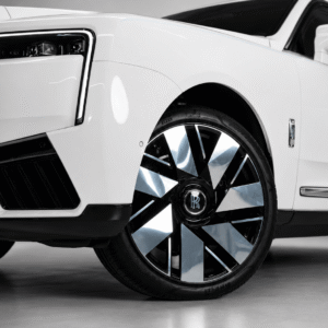Rolls Royce Cullinan Silver Badge 2025