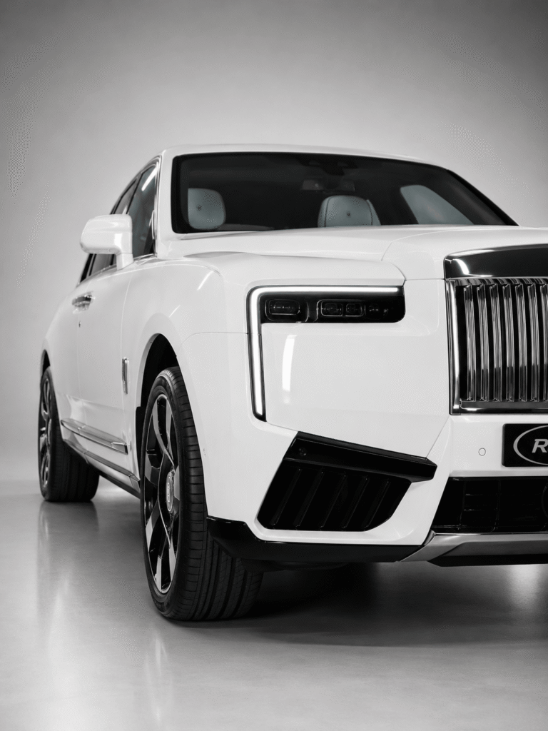 Rolls Royce Cullinan Silver Badge 2025